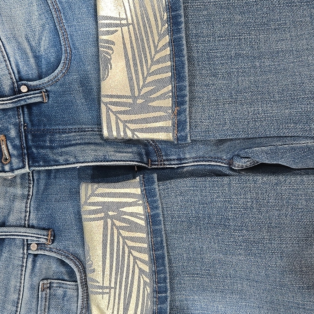 WHITE HOUSE BLACK MARKET MID RISE FOIL CUFF SLIM CROP DENIM JEANS NEW W TAGS O - Picture 11 of 14